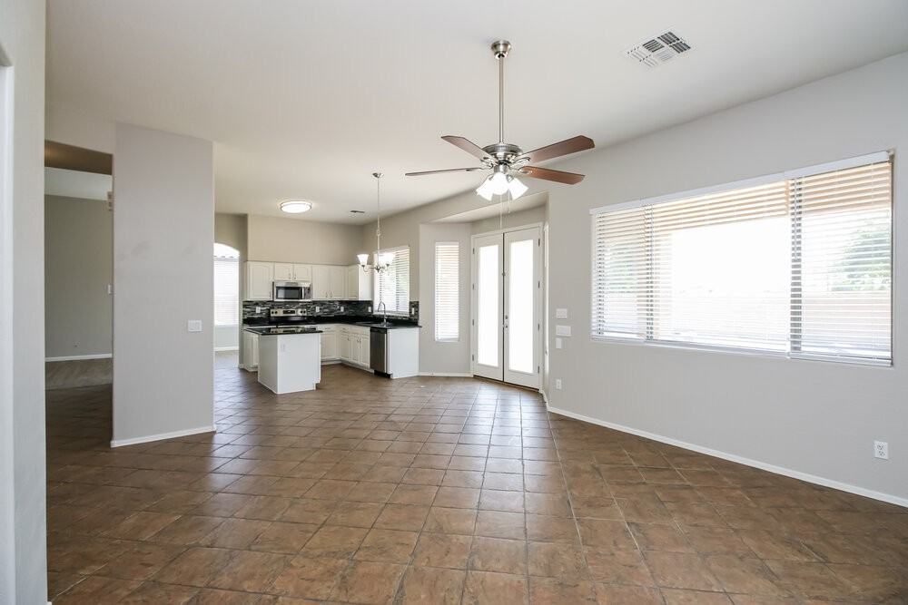 4091 E Carriage Way - Photo 5 of 17