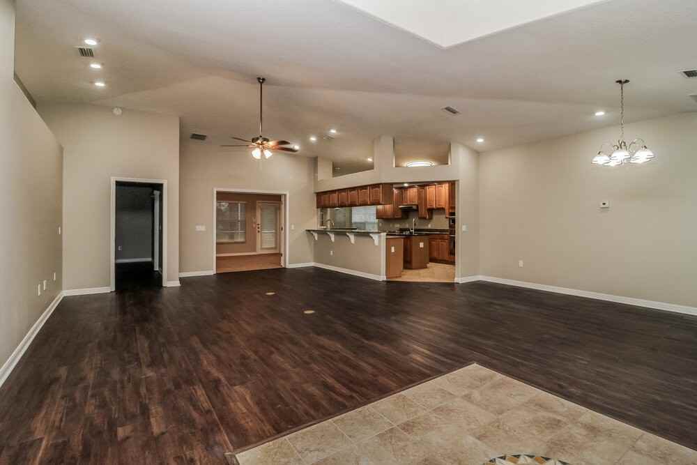 4749 Abaco Dr - Photo 4 of 16