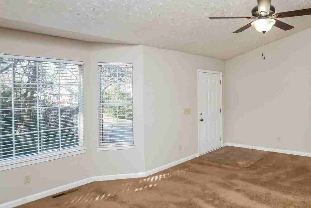 75 Harrow Ct - Photo 6 of 25