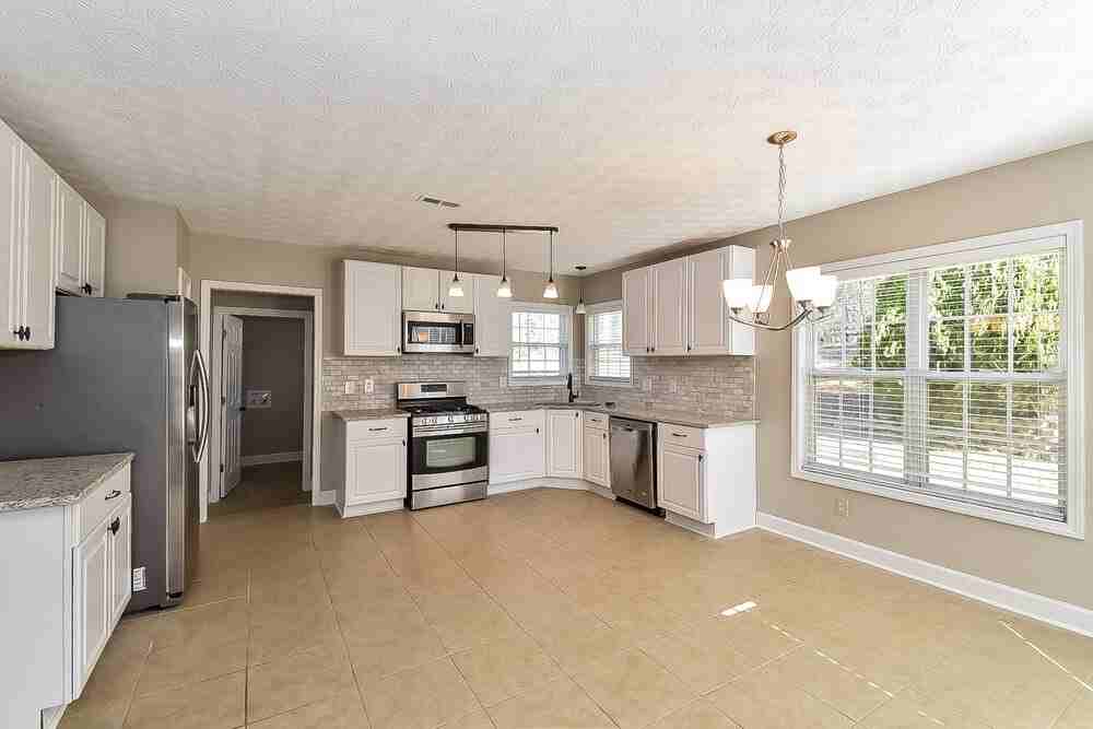 2091 Samantha Cir Sw - Photo 7 of 17