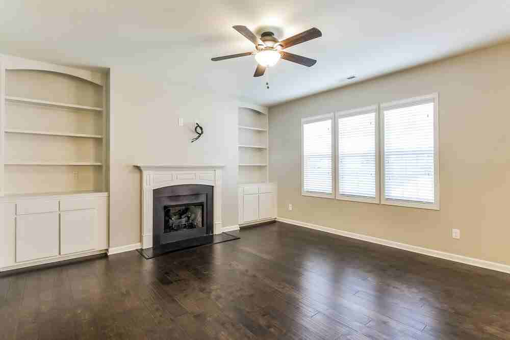 244 E Webber Ln - Photo 2 of 15