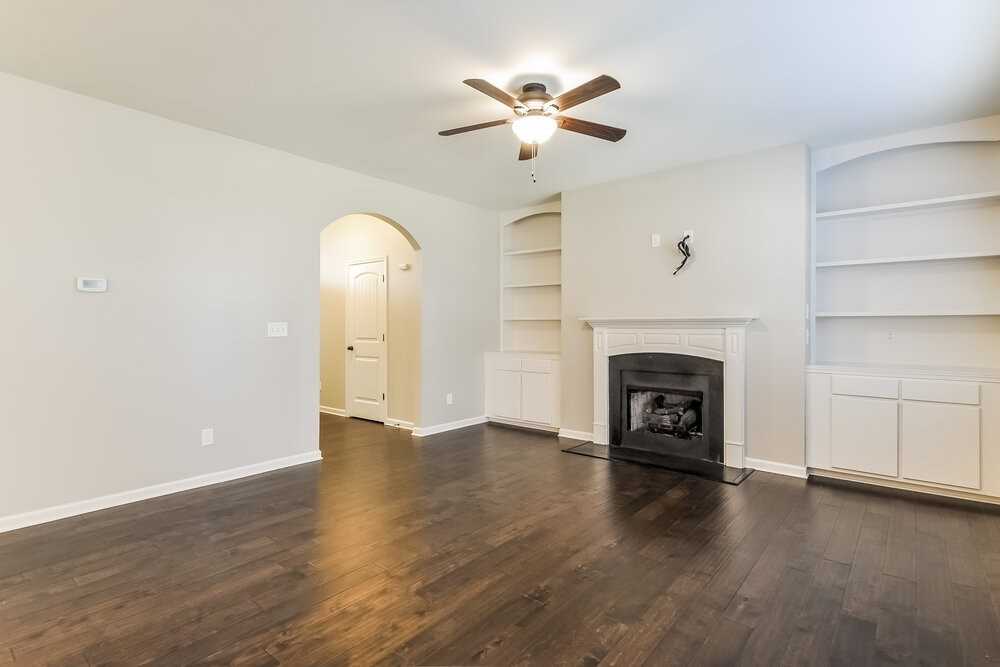 244 E Webber Ln - Photo 3 of 15