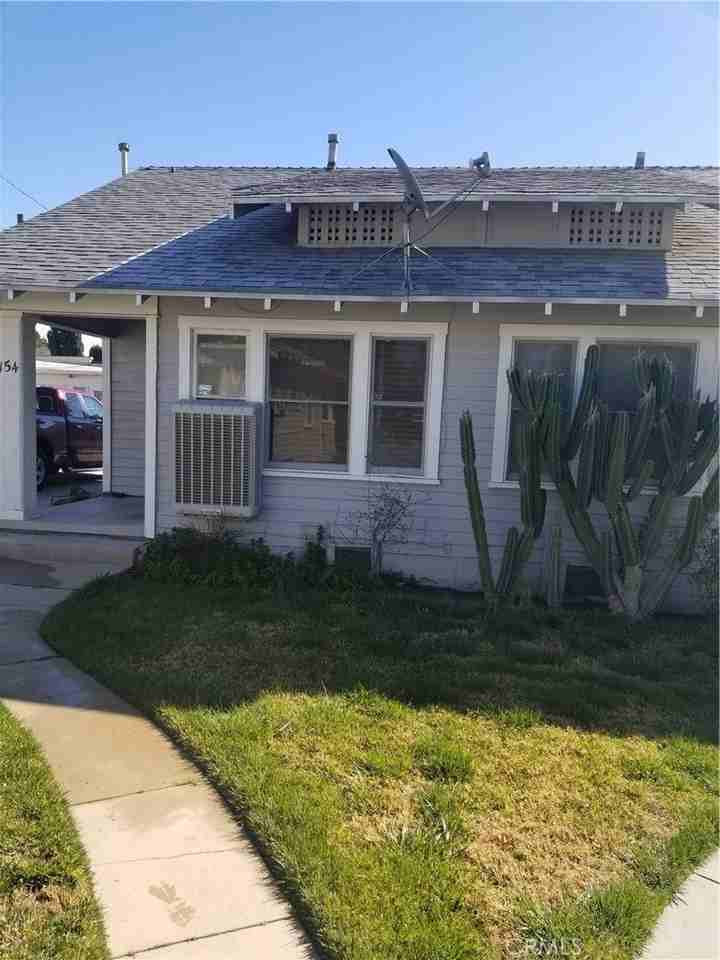 154 N 1st St - Photo 2 of 2