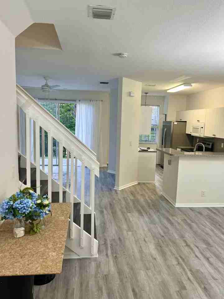 5291 Northwest 92nd Avenue - Photo 6 of 19