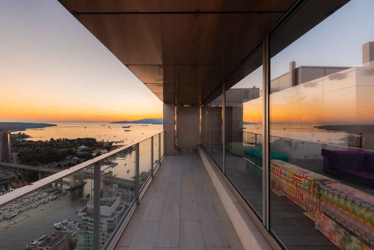 1480 Howe Street - Photo 2 of 21