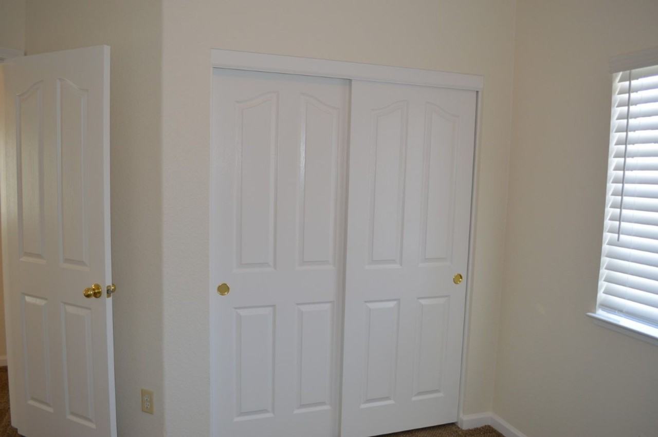 2495 Napoli Dr - Photo 6 of 10