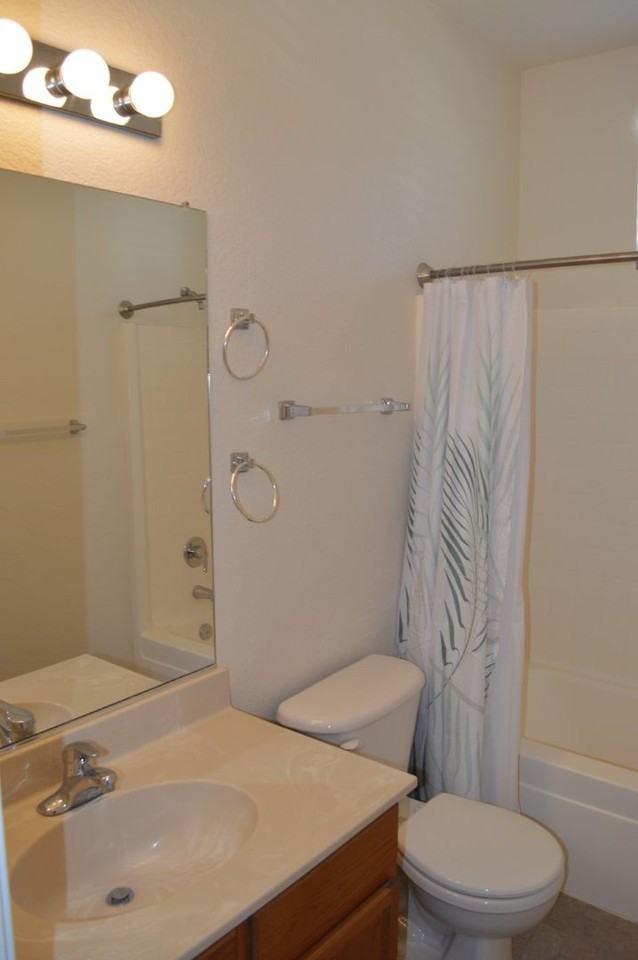 2495 Napoli Dr - Photo 7 of 10