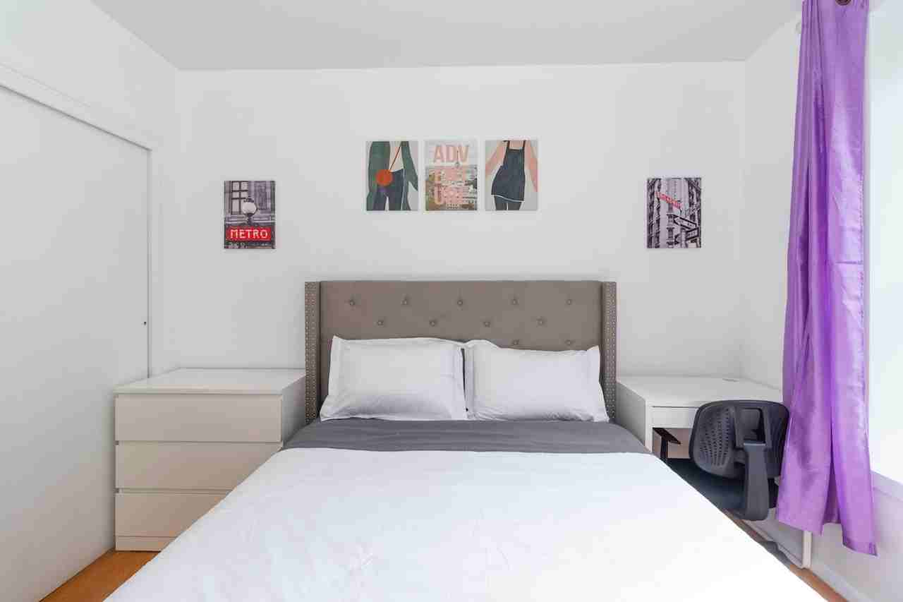 340 E 94th St #1032043P - Photo 3 of 36