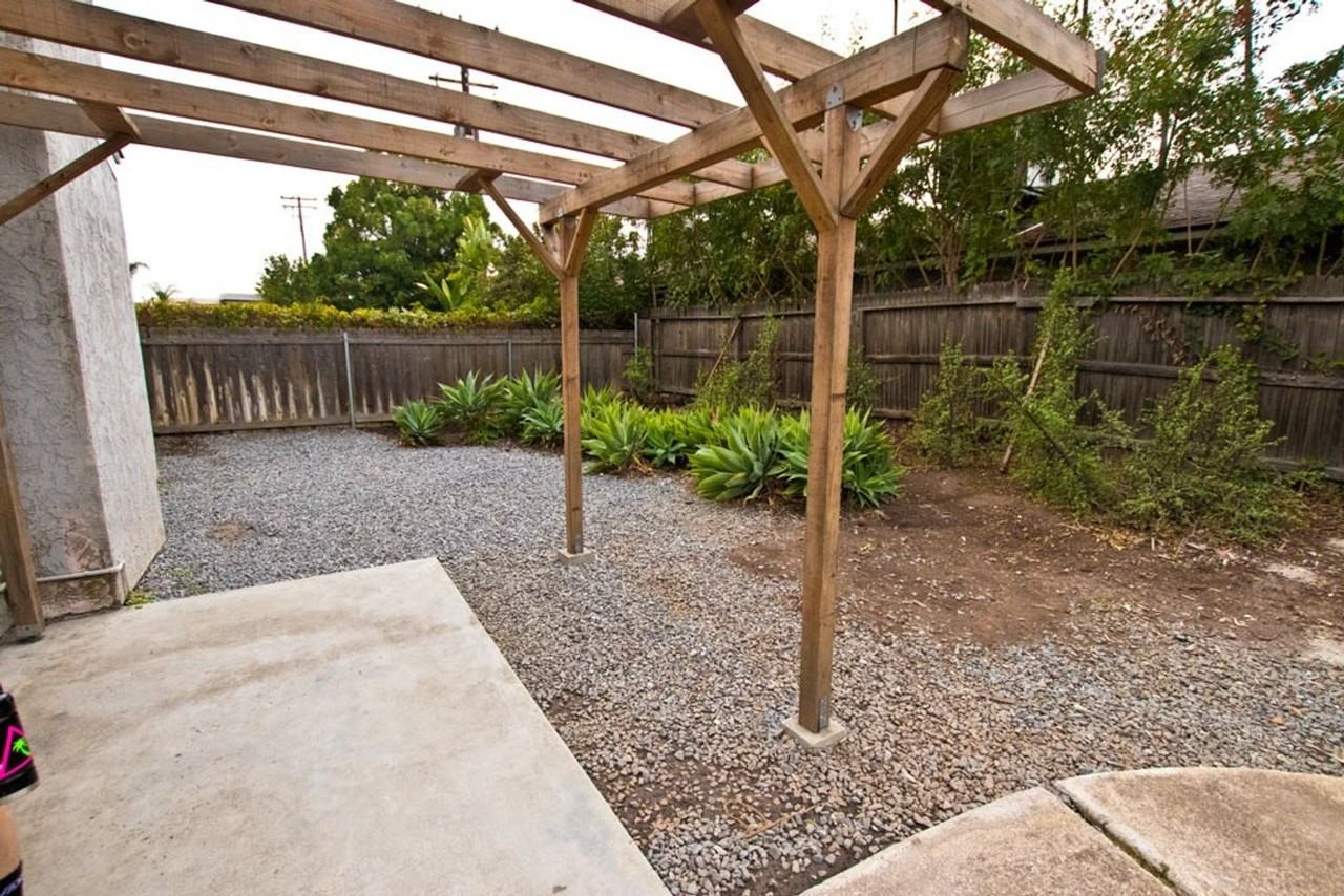 4724 63rd St - Photo 3 of 37