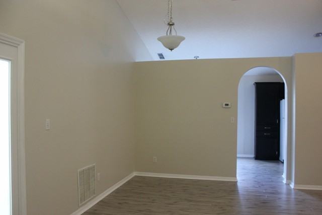544 Tall Oaks Ter - Photo 3 of 26