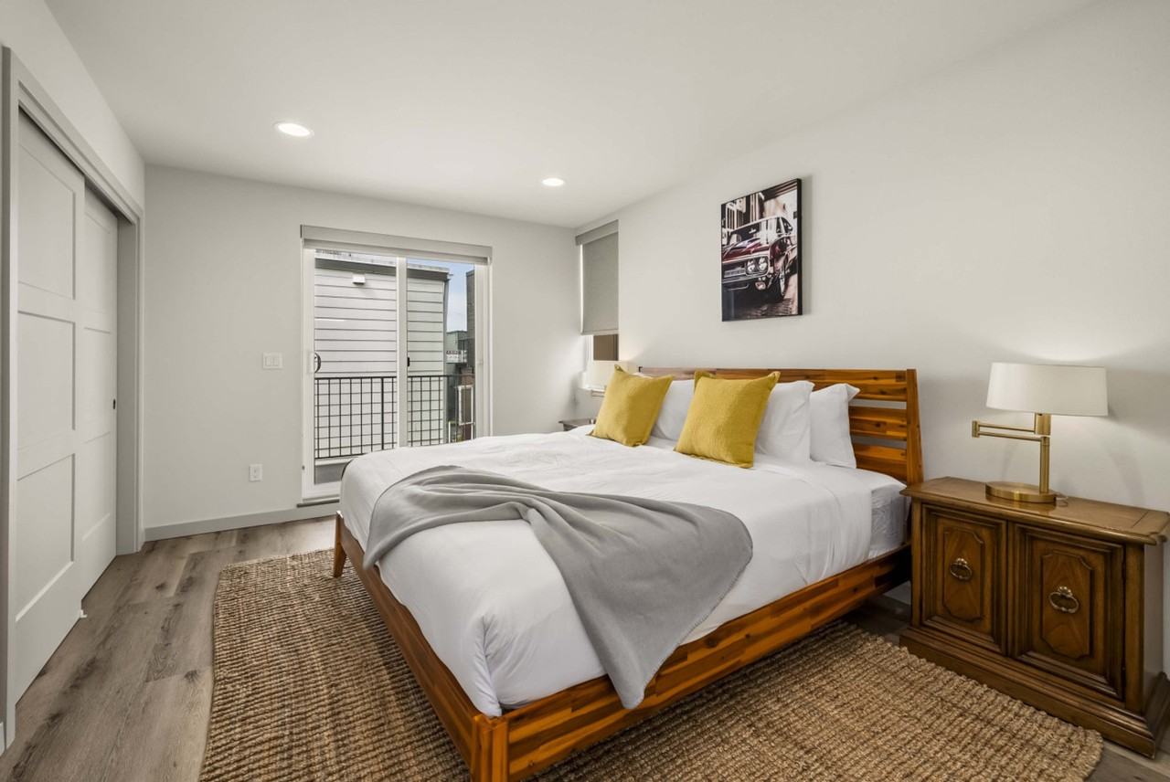 5210B Brooklyn Ave Ne #1514091P - Photo 3 of 34