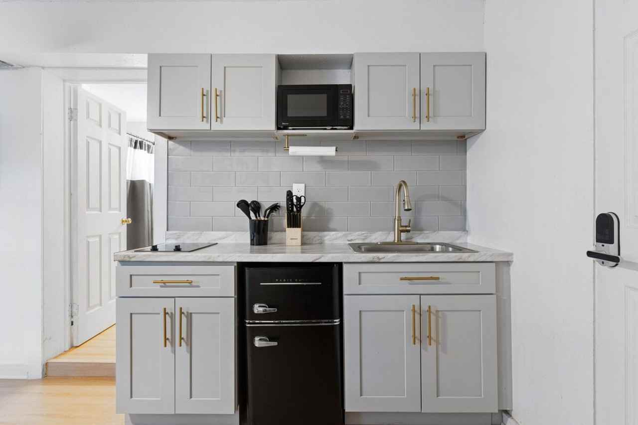 3903 E Powhatan Ave #1244367P - Photo 7 of 18