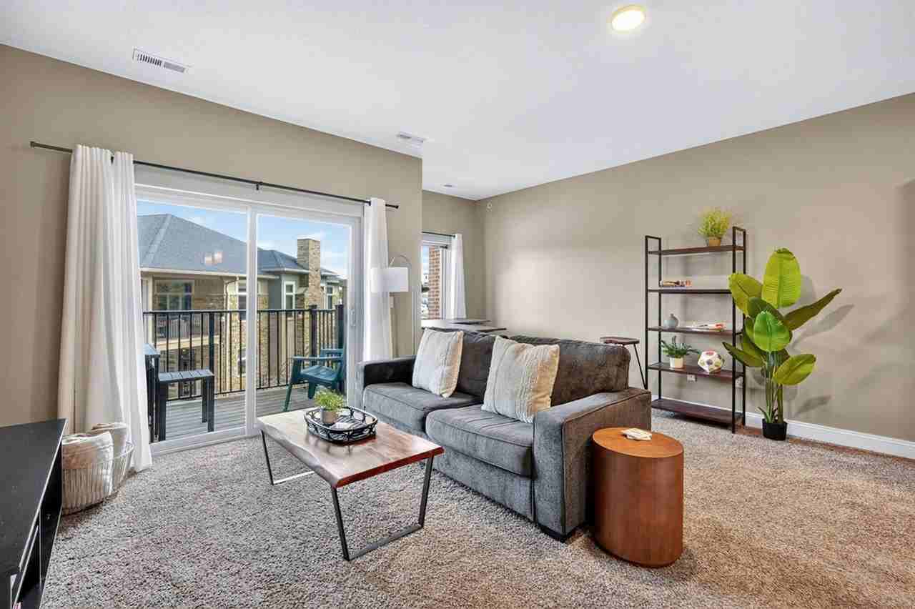 8350 Cascade Ave #1285751P - Photo 4 of 34