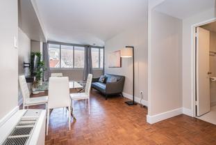 3712 Rue Peel - Photo 1 of 1