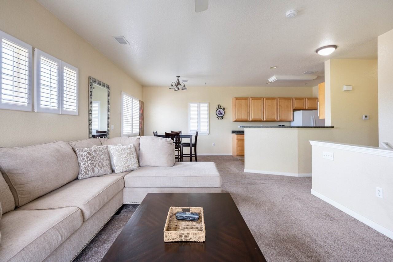 9574 Keystone Trl #1045089P - Photo 4 of 34