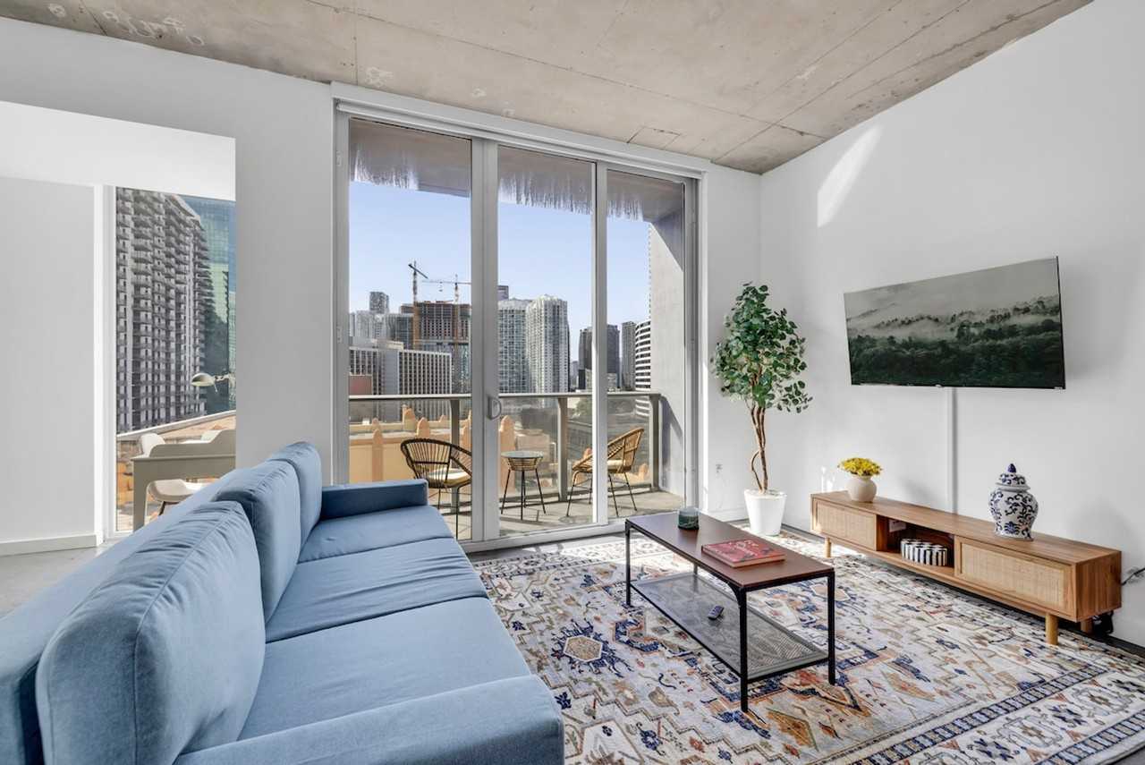 245 Se 1st St #1255517P - Photo 2 of 28