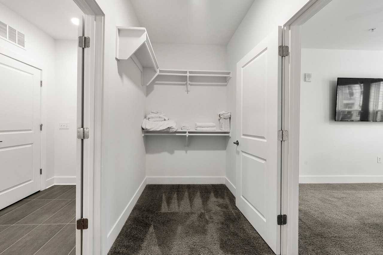 230 Bill Kennedy Way Se #1351862P - Photo 5 of 12
