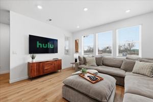 featured image of 4226 W Perspective St