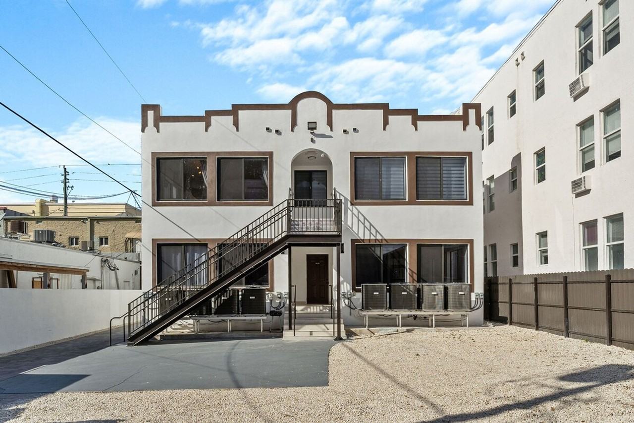 1210 Sw 3rd St #1388870P - Photo 6 of 15