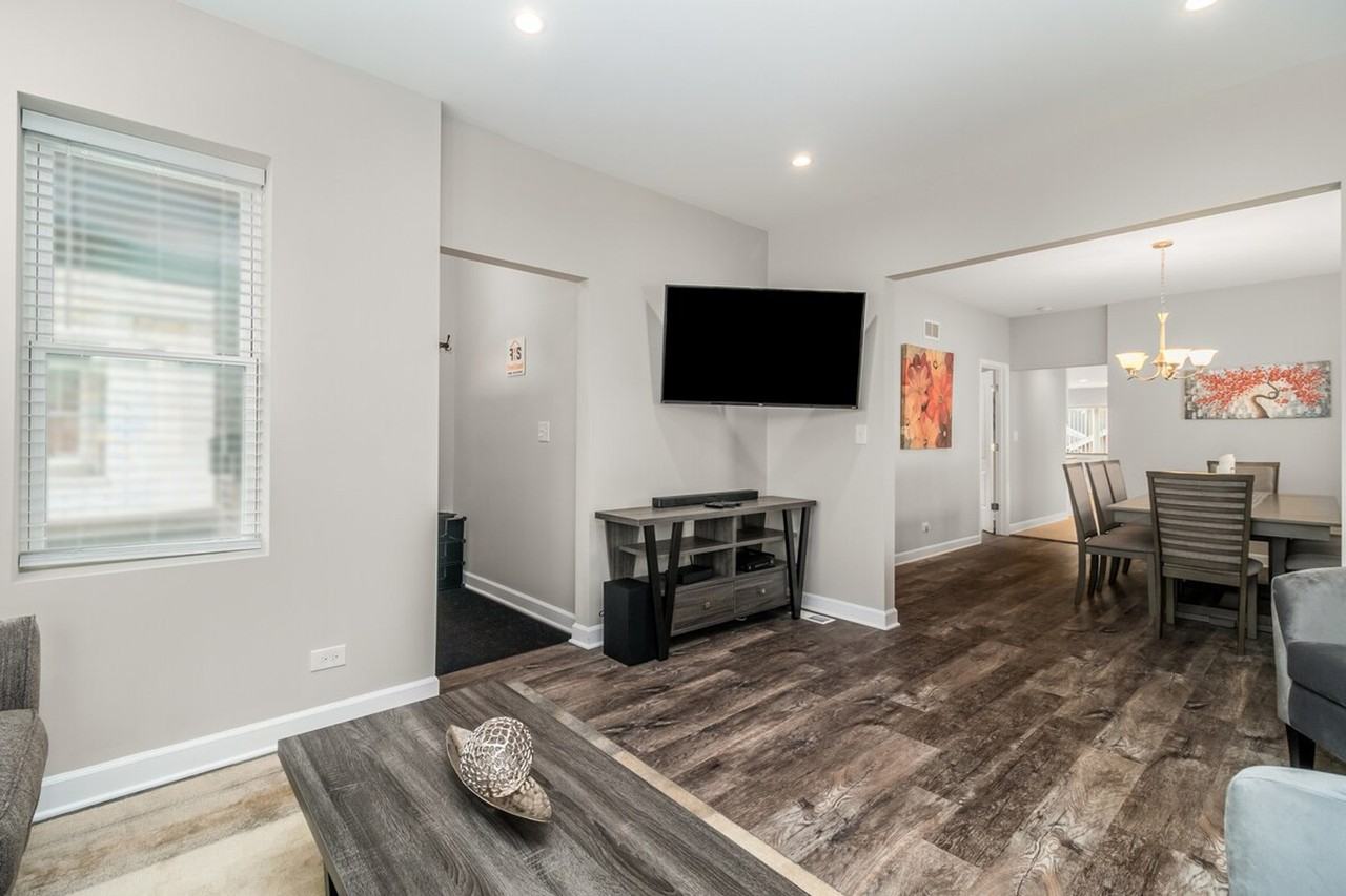 5539 S Archer Rd #1391862P - Photo 2 of 29