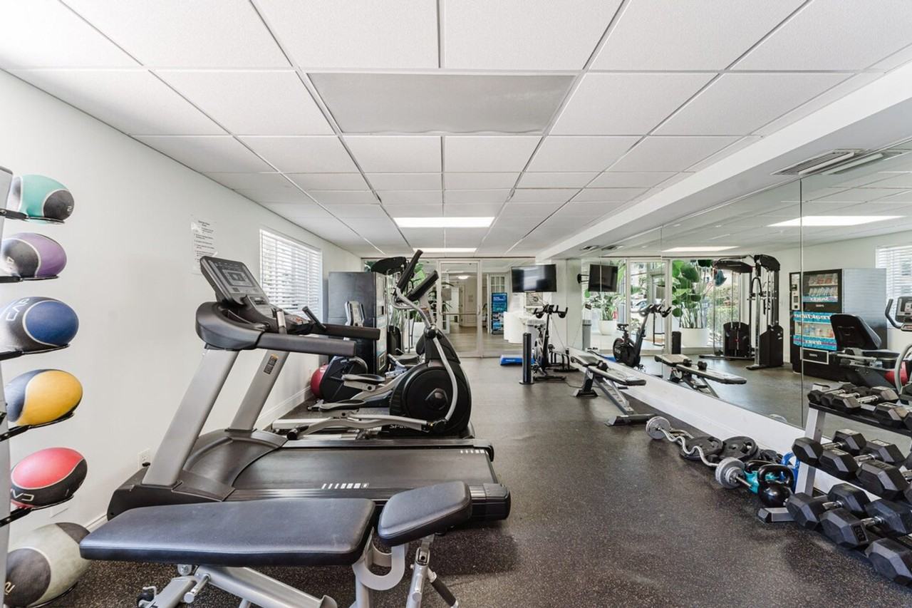 1015 Spanish River Rd #1431638P - Photo 3 of 50