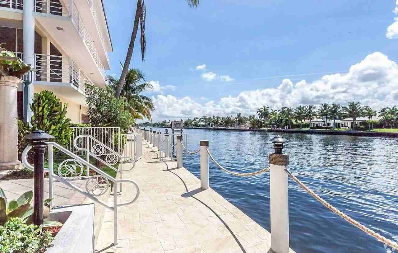 1015 Spanish River Rd #1431638P - Photo 5 of 50