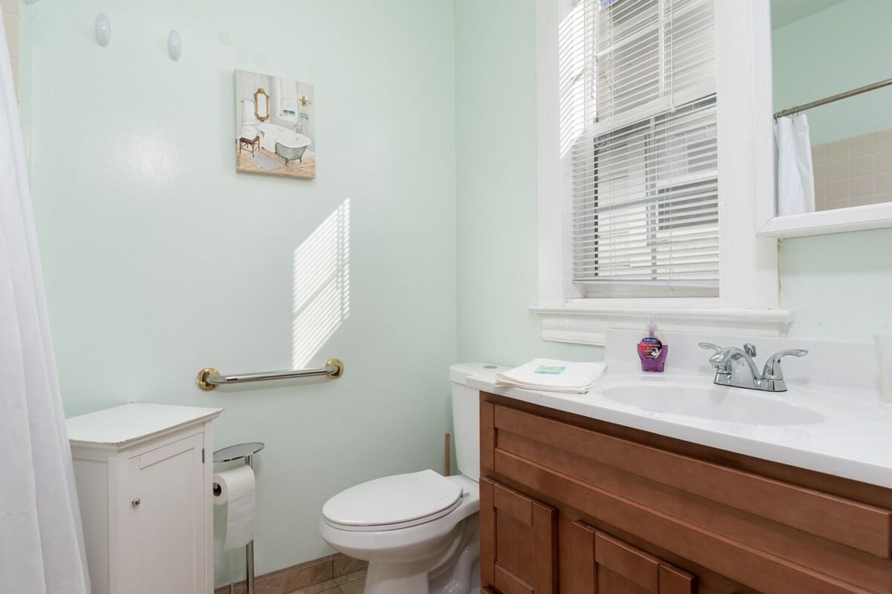604 Thomas L Berkley Way #1424334P - Photo 6 of 26