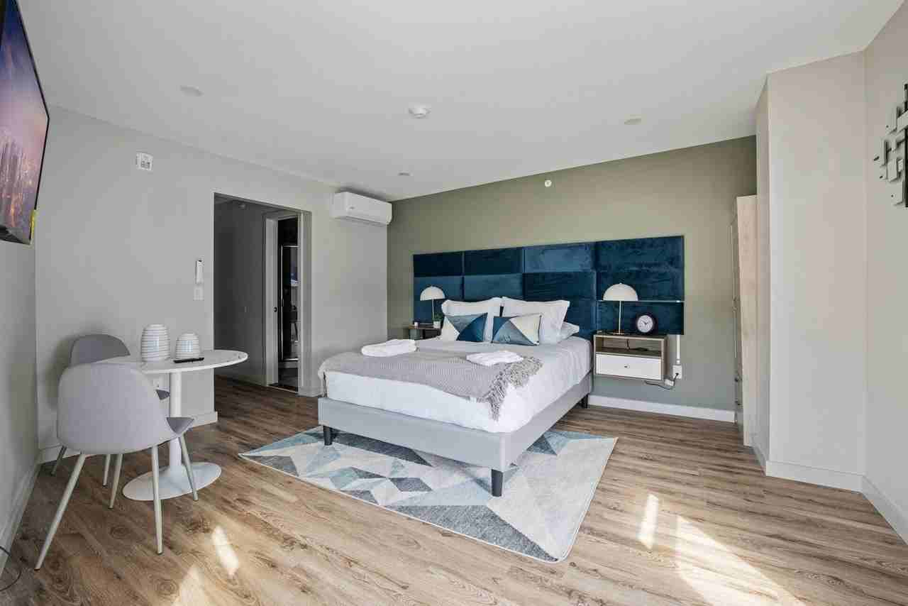 89 Cottage St #1466615P - Photo 2 of 10