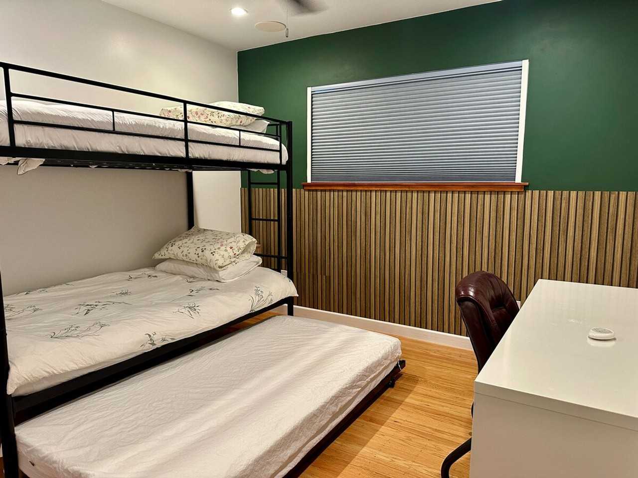 6836 S Land Park Dr #1473530P - Photo 6 of 30
