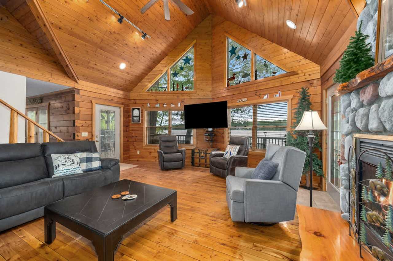 5000 Gahan St Ne #1494639P - Photo 2 of 50