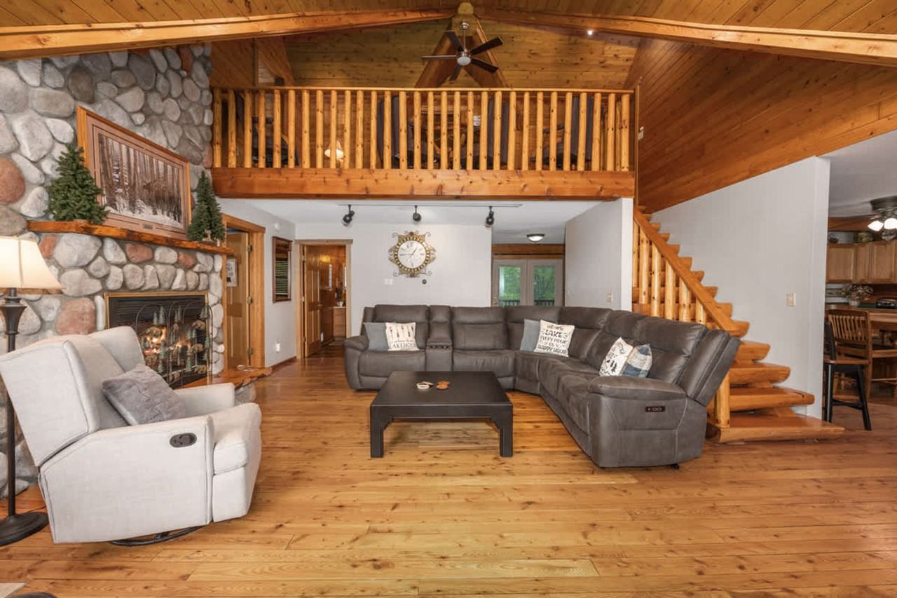 5000 Gahan St Ne #1494639P - Photo 4 of 50