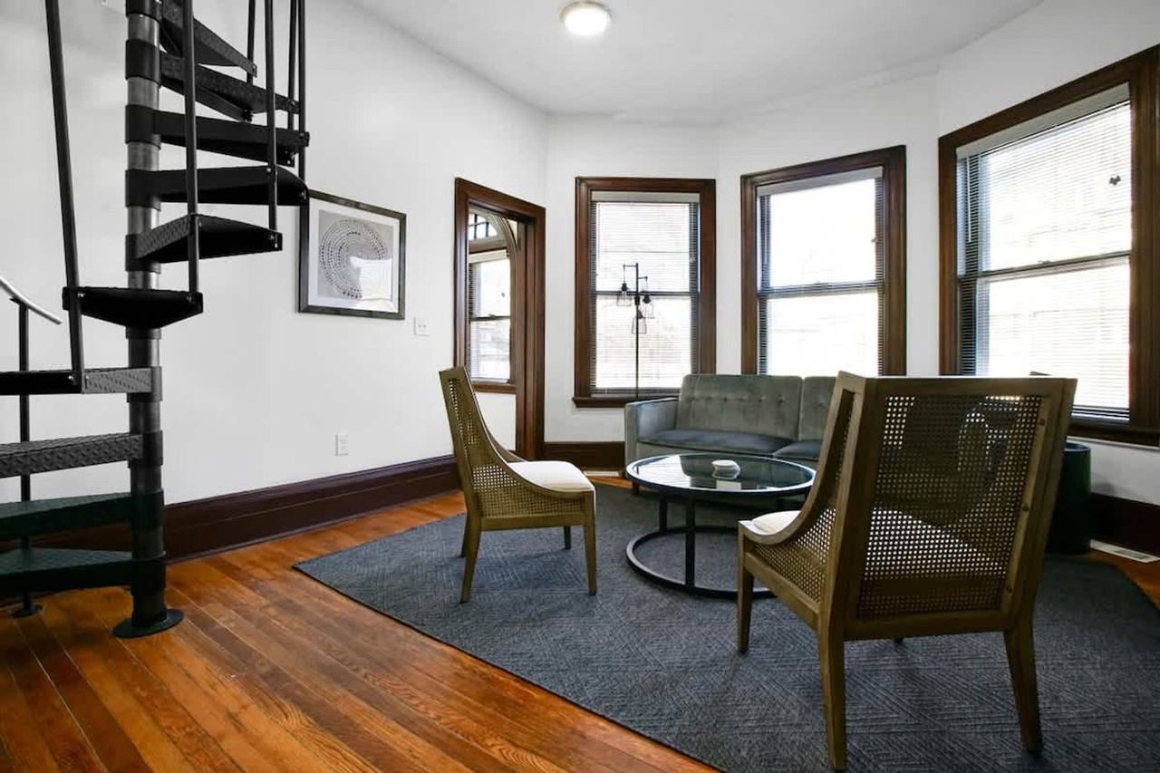 1848 E 89th St #1496055P - Photo 3 of 20