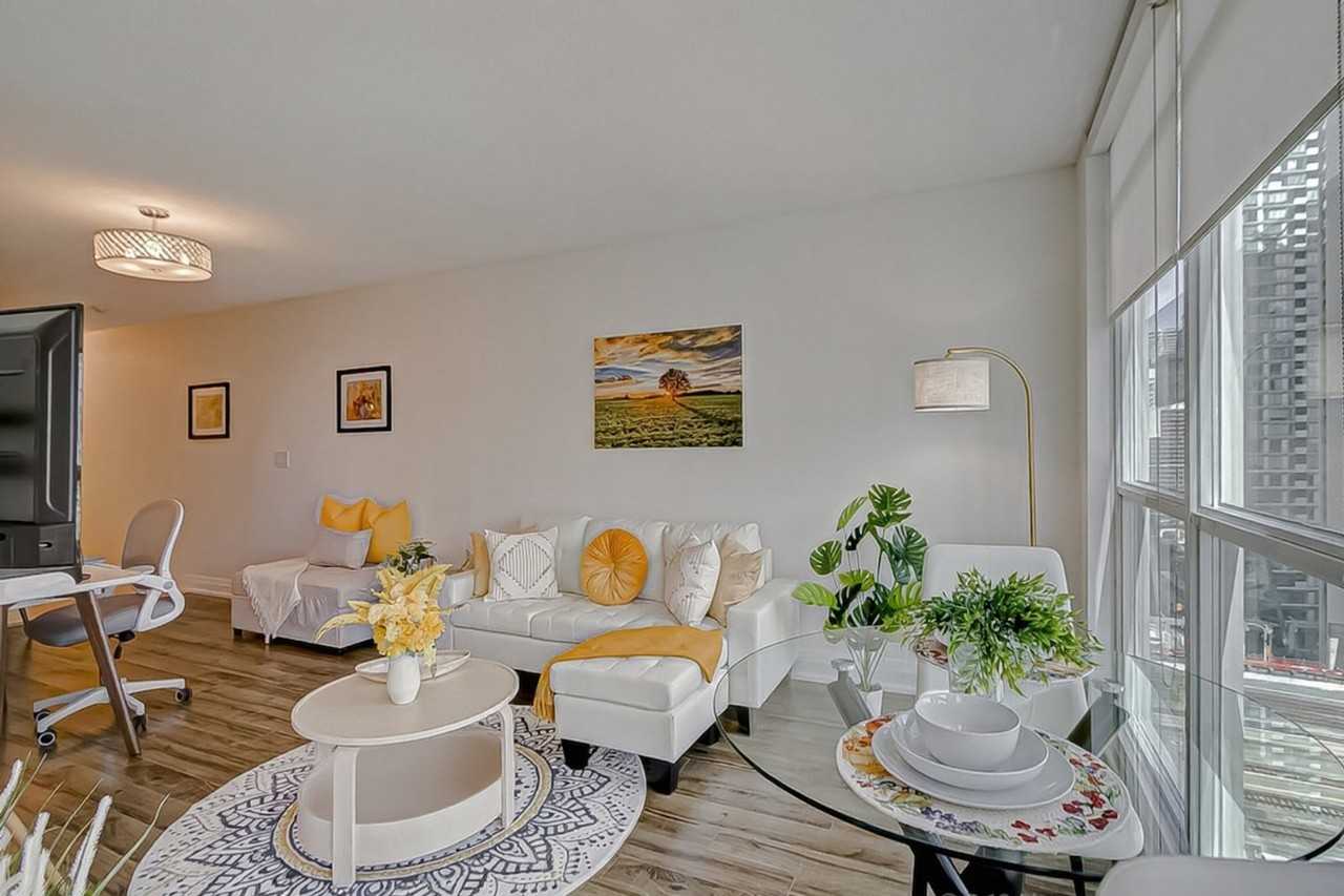 1515 Bay Street Plaza #1497199P - Photo 2 of 22