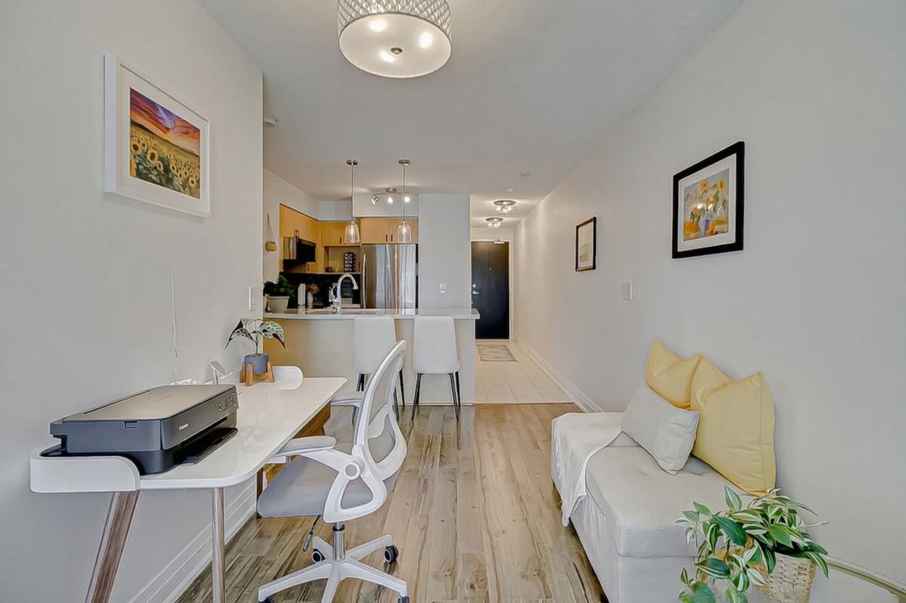 1515 Bay Street Plaza #1497199P - Photo 4 of 22