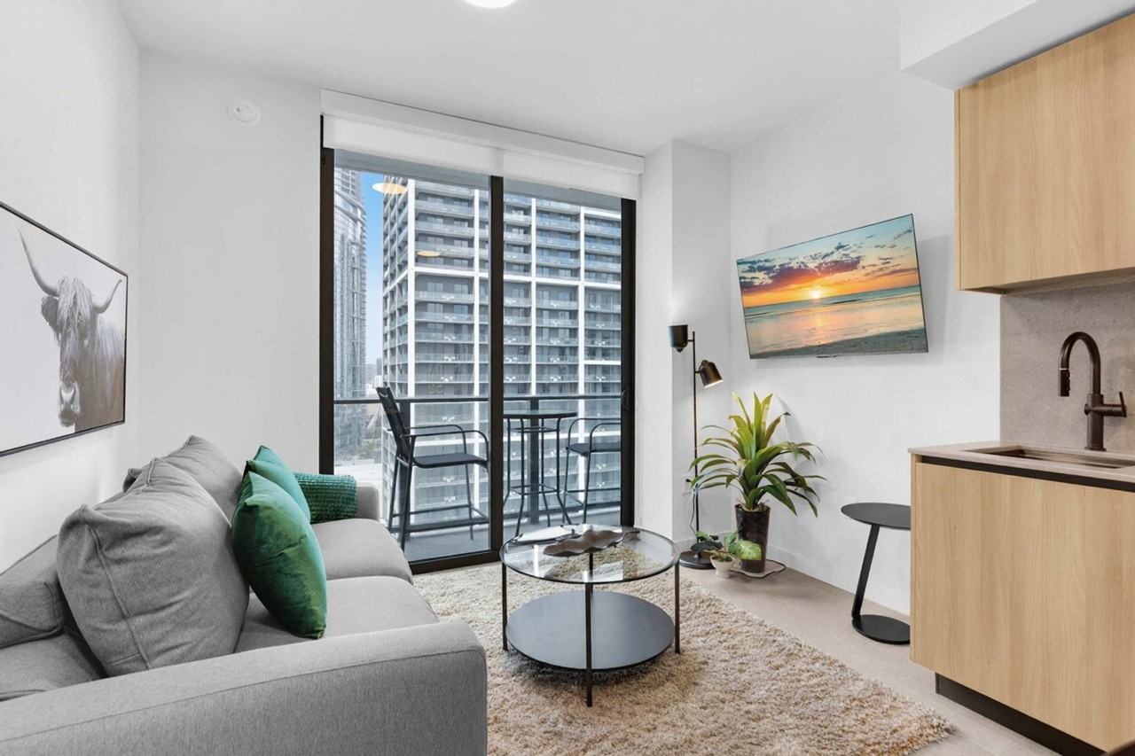 501 Northeast 1st Avenue - Photo 2 of 33