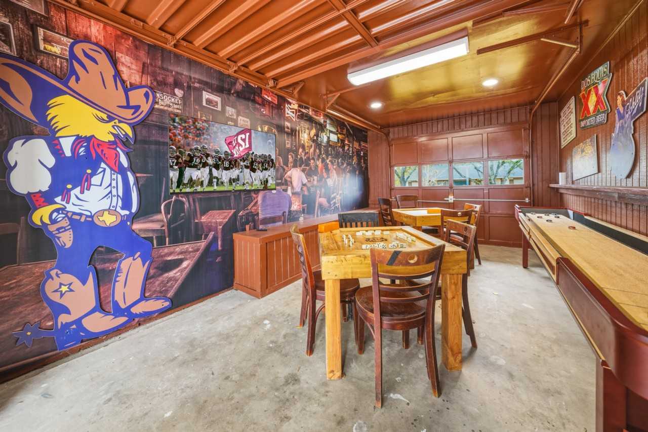 1303 Langford St #1497790P - Photo 4 of 29