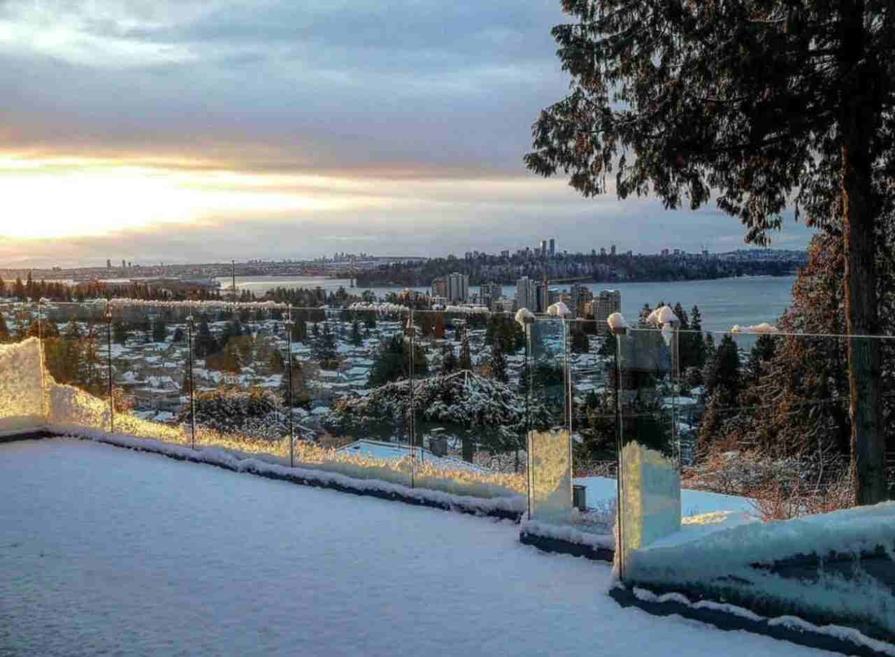 2550 Palmerston Ave #1510239P - Photo 7 of 38