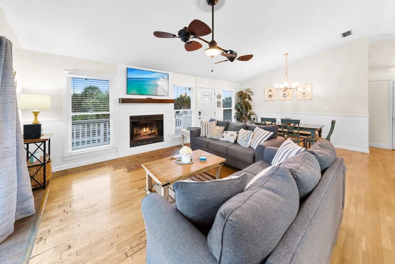 501 Dolphin St #1511626P - Photo 3 of 35