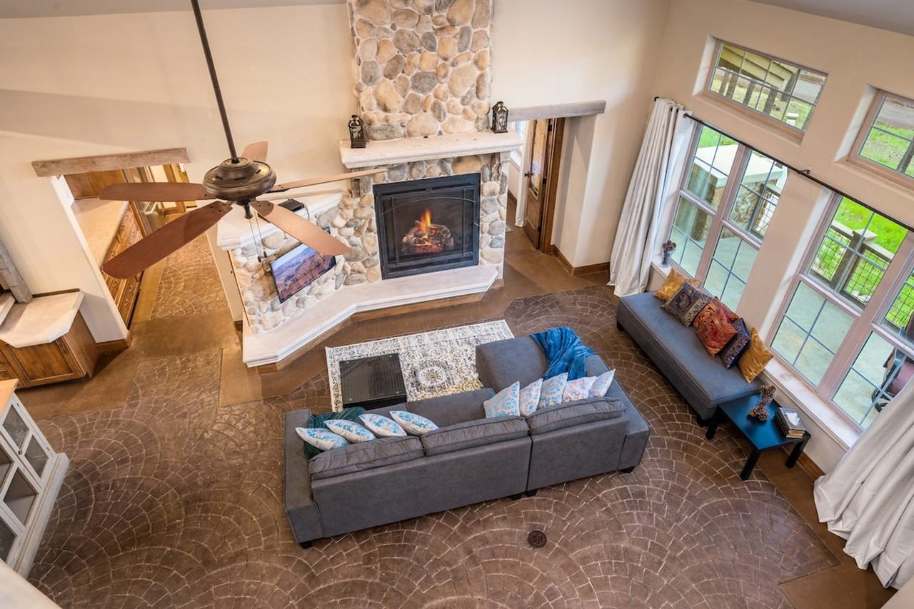 4955 Hidden Hollow Road - Photo 4 of 98