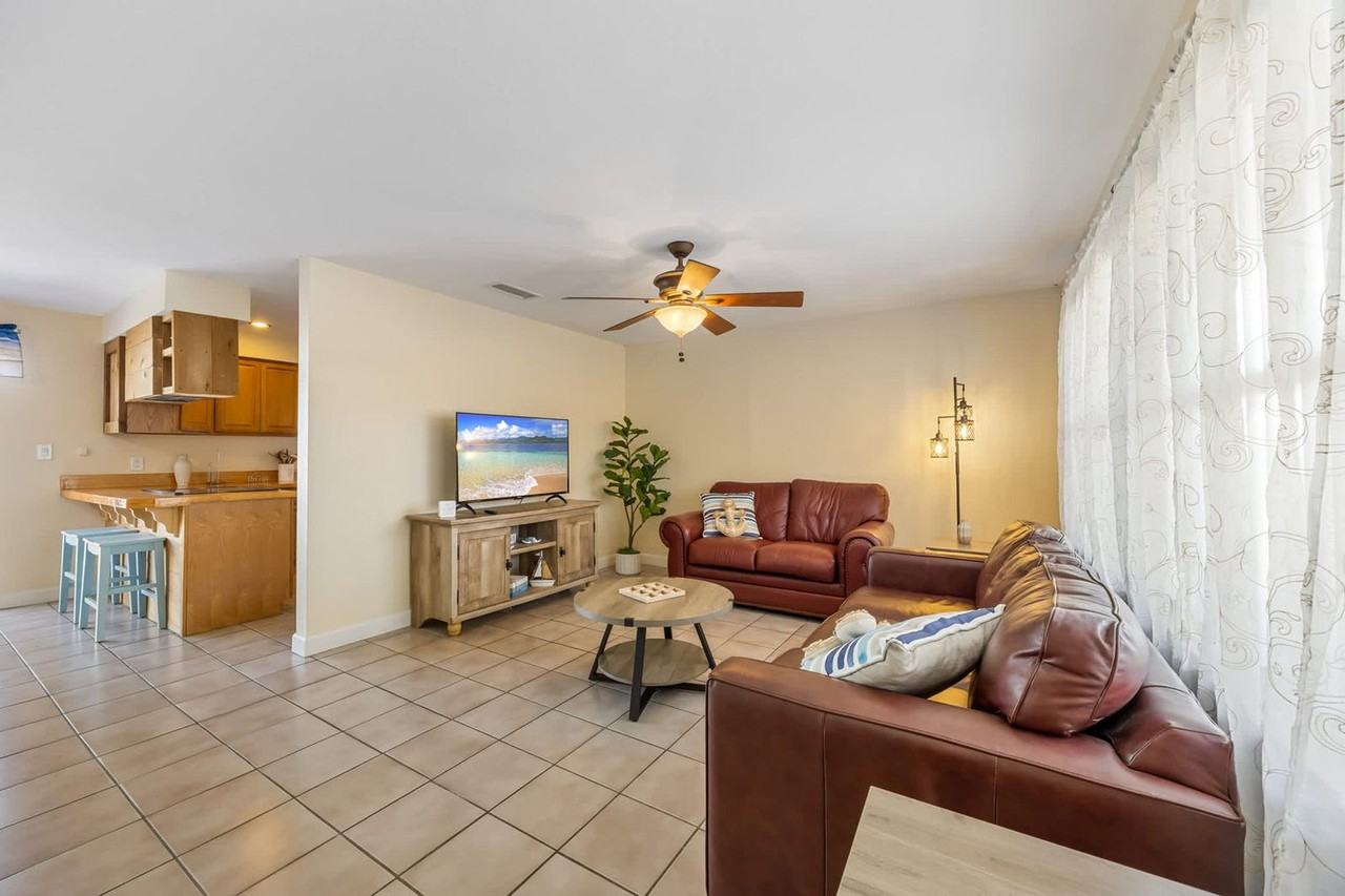 1160 Altman Dr #1512885P - Photo 4 of 38