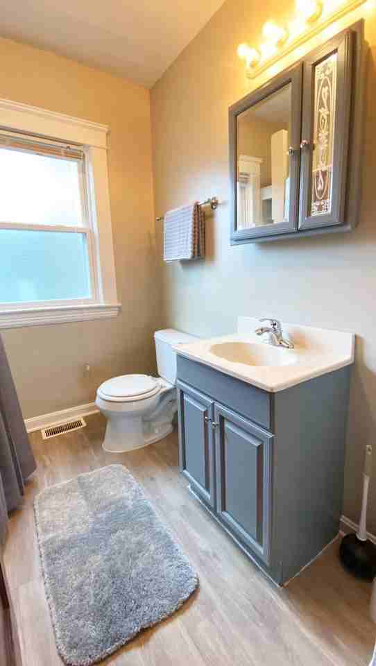 1520 Maple Rd #1057672P - Photo 7 of 34