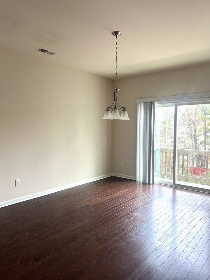 1460 Salem Creek Dr - Photo 7 of 14