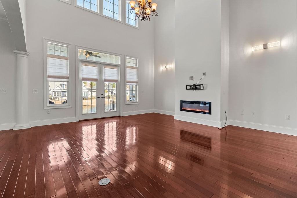 893 Crystal Water Way - Photo 5 of 30