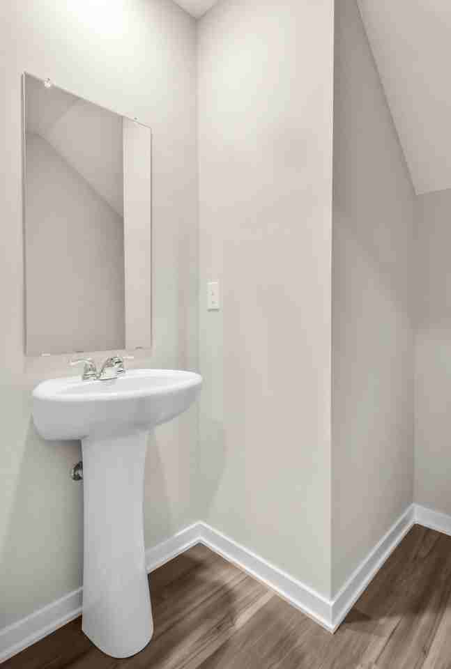 20573 Margo St - Photo 2 of 38