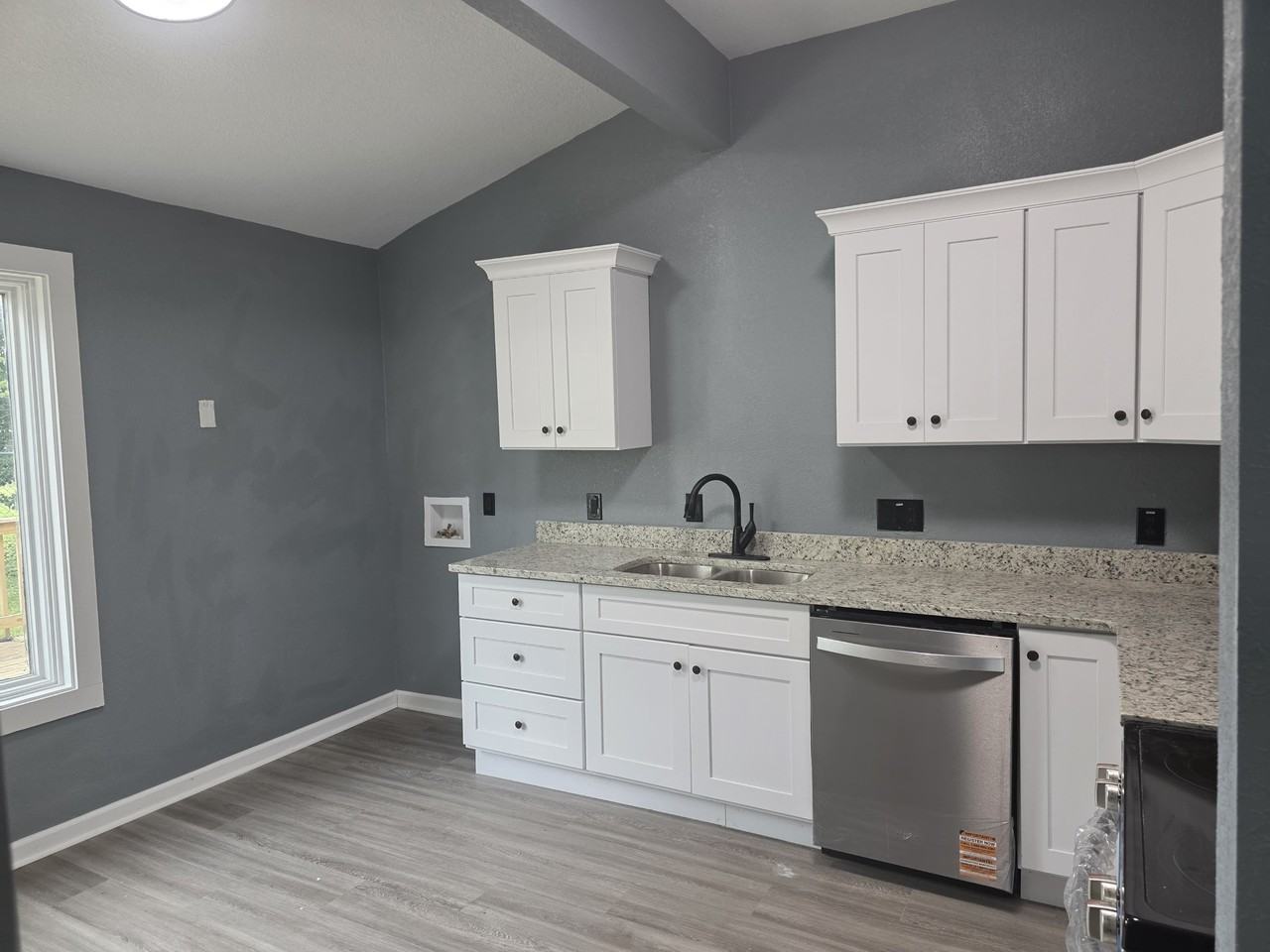 307 E Pembroke Ave #5 - Photo 5 of 45