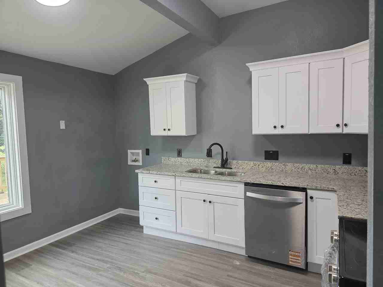 307 E Pembroke Ave #5 - Photo 6 of 45