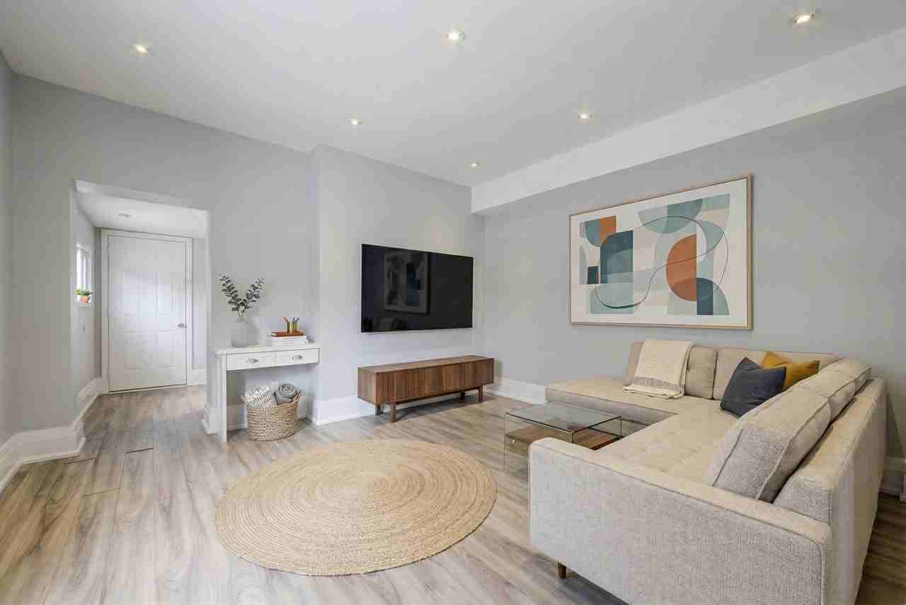 271 Albany Avenue #1 - Photo 4 of 23