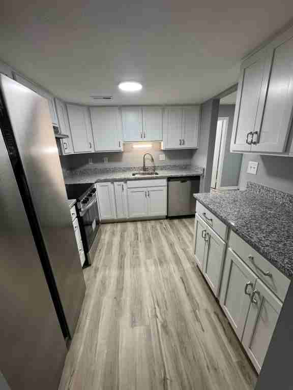24 Apple Ln - Photo 2 of 11