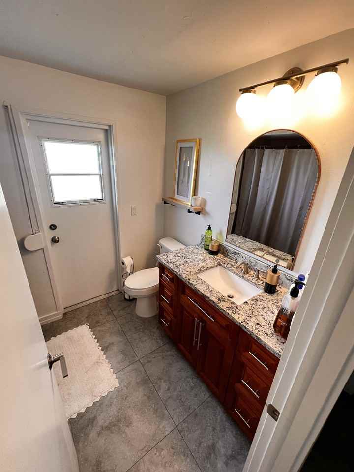 607 Se 34th Ter - Photo 6 of 15