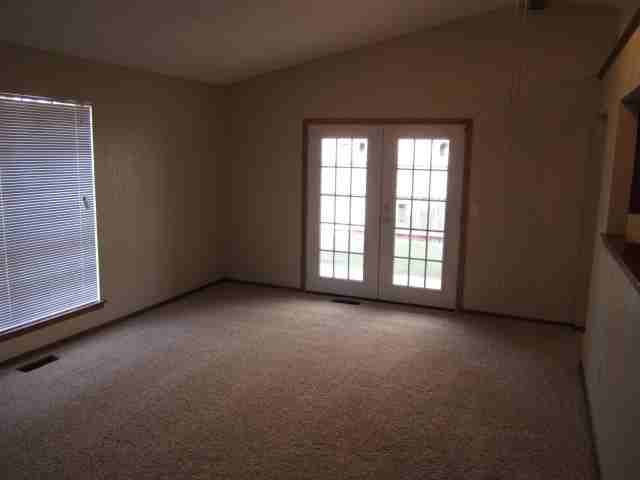 2701 Pennington Avenue - Photo 5 of 20